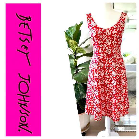 Betsey Johnson Dresses & Skirts - 🌺 Betsy Johnson Red Embroidered Flower Dress